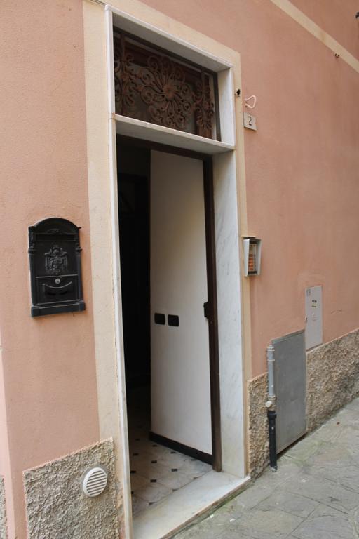 A Due Passi Dal Mare Hotel Moneglia Luaran gambar
